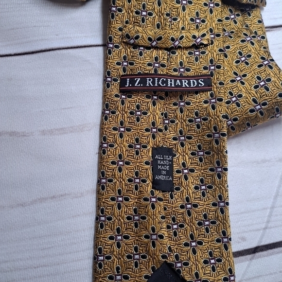 J.Z. Richard's All Silk Tie Hand Made in America - Picture 7 of 12